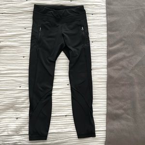 Lululemon workout pants size 6